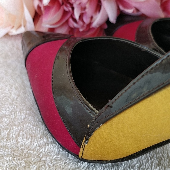 Chinese Laundry Color Blocked Heels - Picture 5 of 11